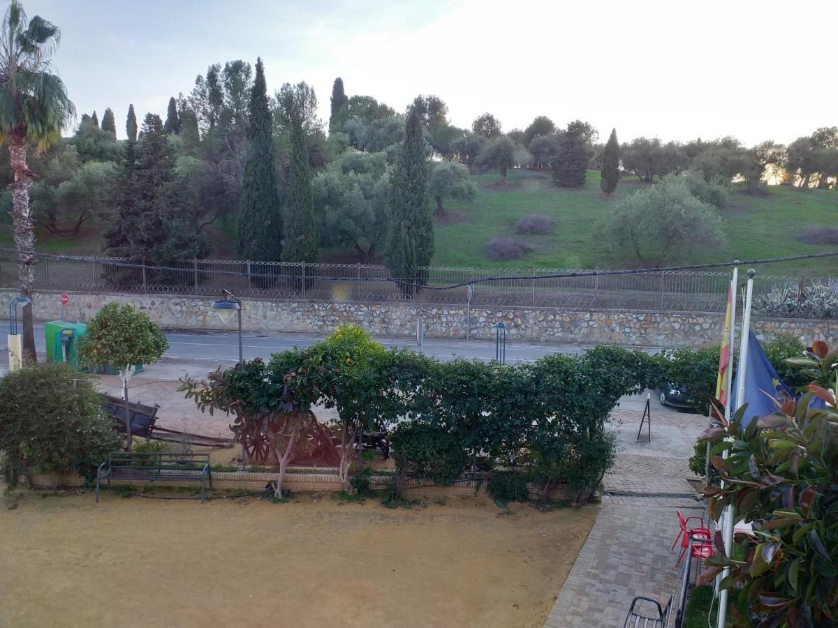 Hotel Anfiteatro Romano Сантипонсе Экстерьер фото